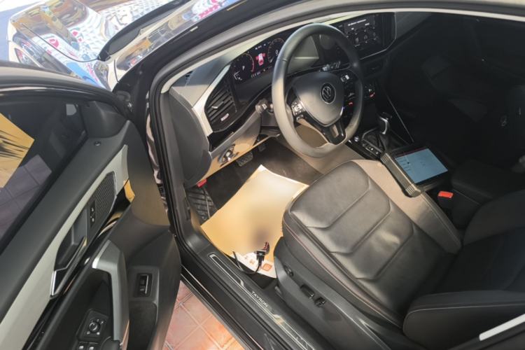 Used Volkswagen Tayron 2021 330TSI Two-Wheel Drive Luxury Connected Version Plus Driver Seat