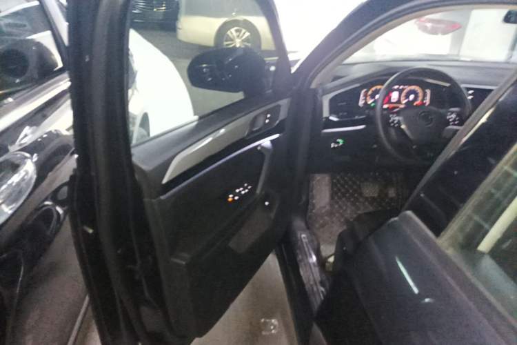 Used Volkswagen Tayron 2021 330TSI Two-Wheel Drive Luxury Smart Connectivity Version Driver Seat