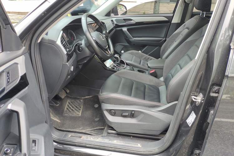 Used Volkswagen Tayron 2021 330TSI Two-Wheel Drive Luxury Connected Version Plus Driver Seat