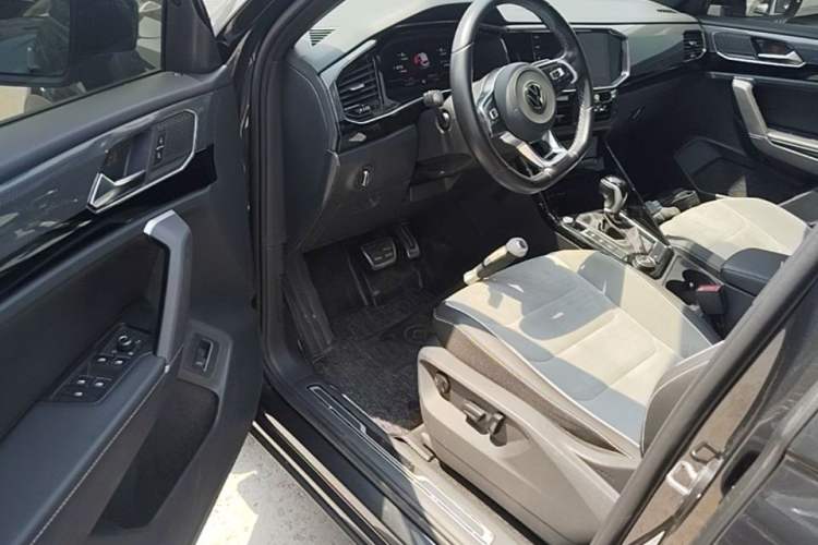 Used Volkswagen Tayron 2021 380TSI All-Wheel Drive R-Line Connected Version Driver Seat