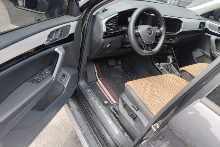 Used Volkswagen Tayron 2021 330TSI Two-Wheel-Drive 3rd Anniversary Limited Edition Driver Seat