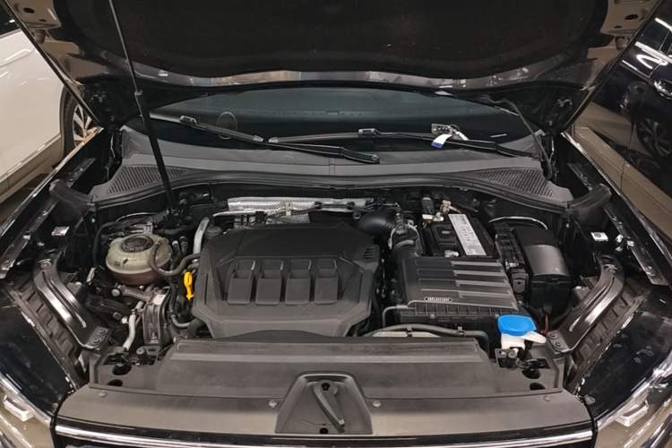 Used Volkswagen Tayron 2021 330TSI Two-Wheel Drive 30th Anniversary Edition Engine Bay