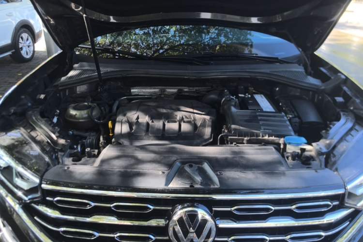 Used Volkswagen Tayron 2021 330TSI Two-Wheel Drive Luxury Connected Version Plus Engine Bay