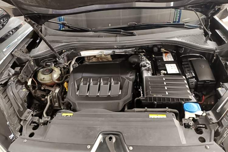 Used Volkswagen Tayron 2021 330TSI Two-Wheel Drive Luxury Smart Connectivity Version Engine Bay