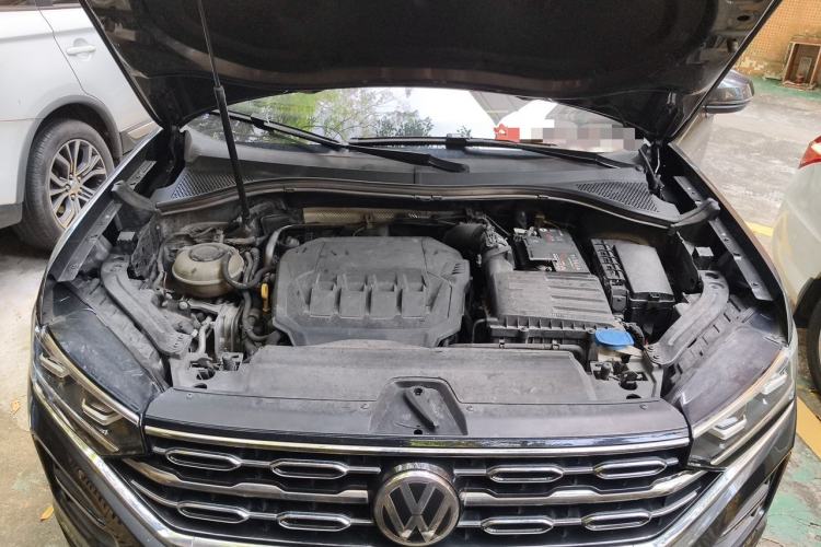 Used Volkswagen Tayron 2021 330TSI Two-Wheel Drive Luxury Smart Connectivity Version Engine Bay