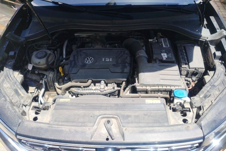 Used Volkswagen Tayron 2021 380TSI All-Wheel Drive R-Line Connected Version Engine Bay