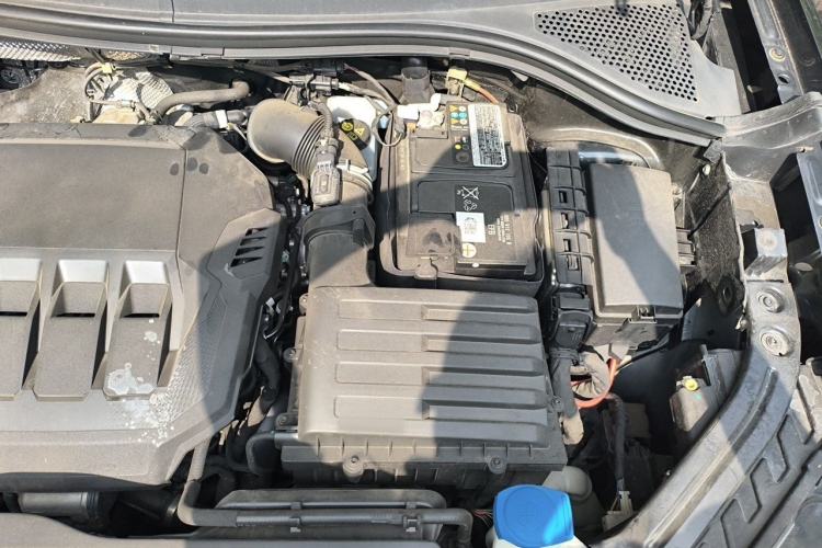 Used Volkswagen Tayron 2021 330TSI Two-Wheel Drive Luxury Connected Version Plus Engine Bay Left