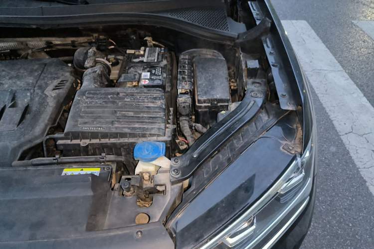 Used Volkswagen Tayron 2021 330TSI Two-Wheel Drive Luxury Smart Connectivity Version Engine Bay Left