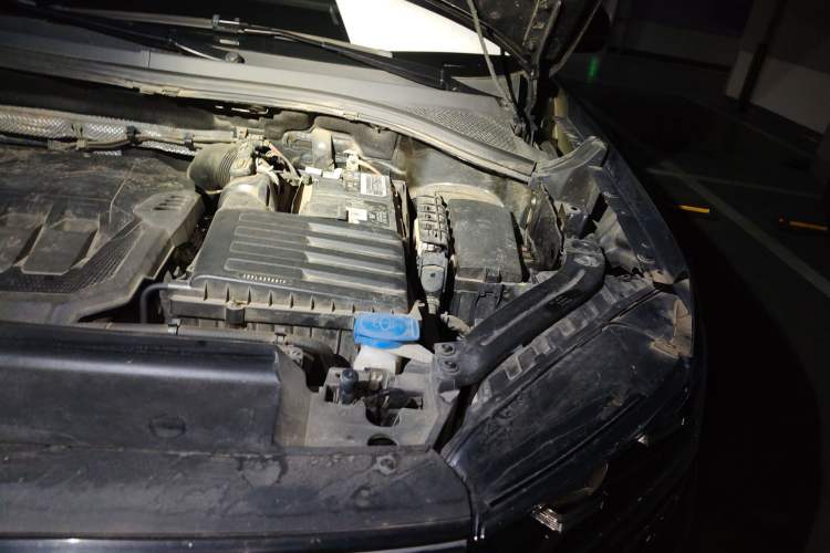 Used Volkswagen Tayron 2021 330TSI Two-Wheel Drive Luxury Smart Connectivity Version Engine Bay Left