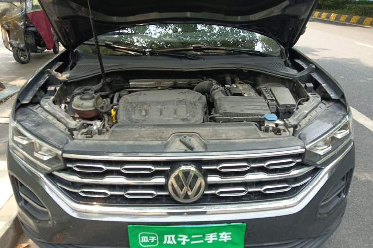 Used Volkswagen Tayron 2021 330TSI Two-Wheel-Drive 3rd Anniversary Limited Edition Engine Bay