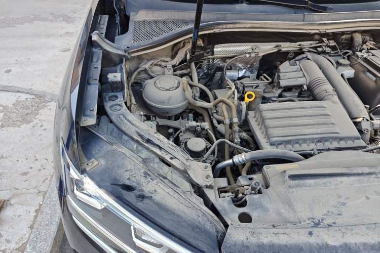 Used Volkswagen Tayron 2021 280TSI Two-Wheel Drive Luxury Smart Connectivity Version Engine Bay Right