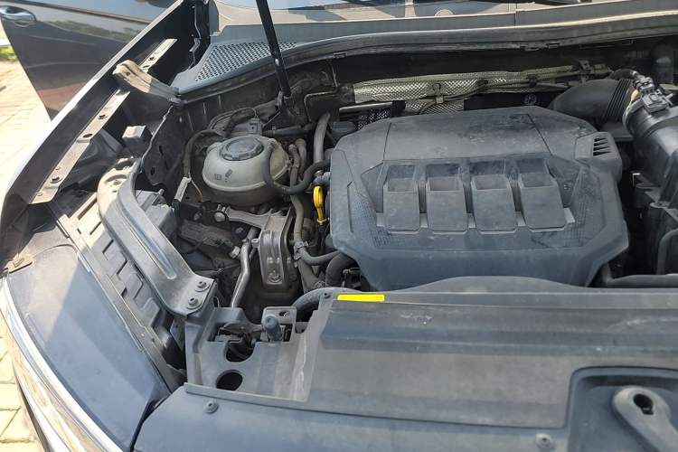 Used Volkswagen Tayron 2021 330TSI Two-Wheel Drive 30th Anniversary Edition Engine Bay Right