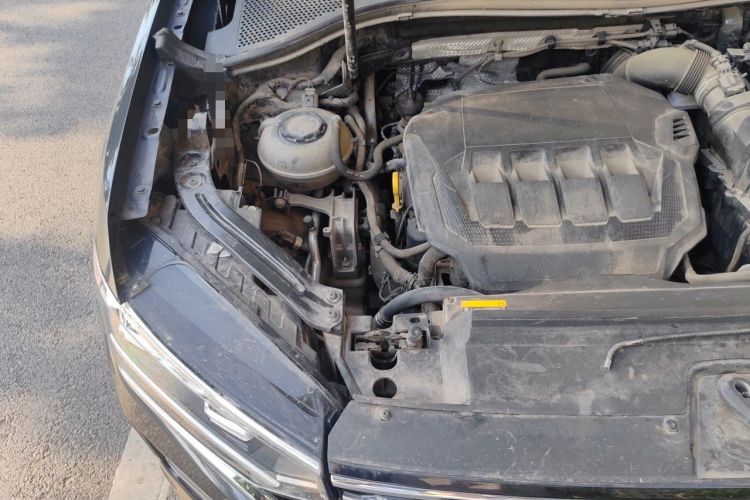 Used Volkswagen Tayron 2021 330TSI Two-Wheel Drive Luxury Smart Connectivity Version Engine Bay Right