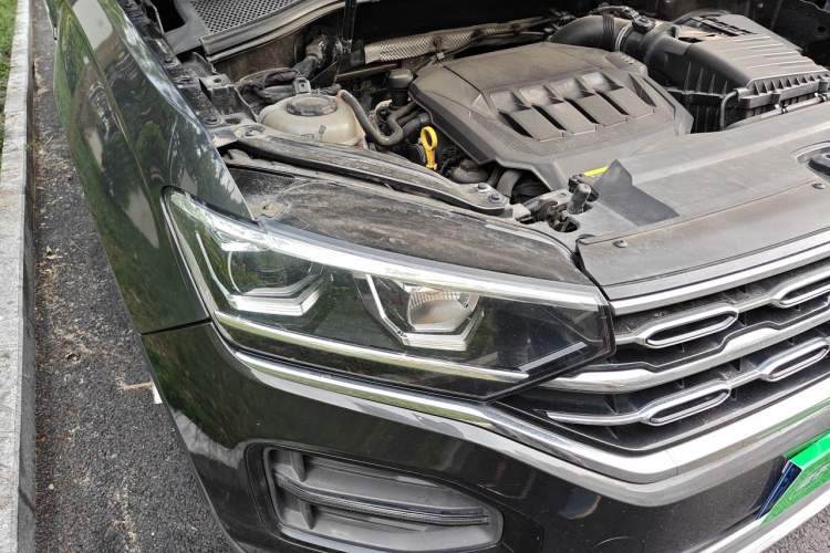 Used Volkswagen Tayron 2021 330TSI Two-Wheel Drive 30th Anniversary Edition Engine Bay Right