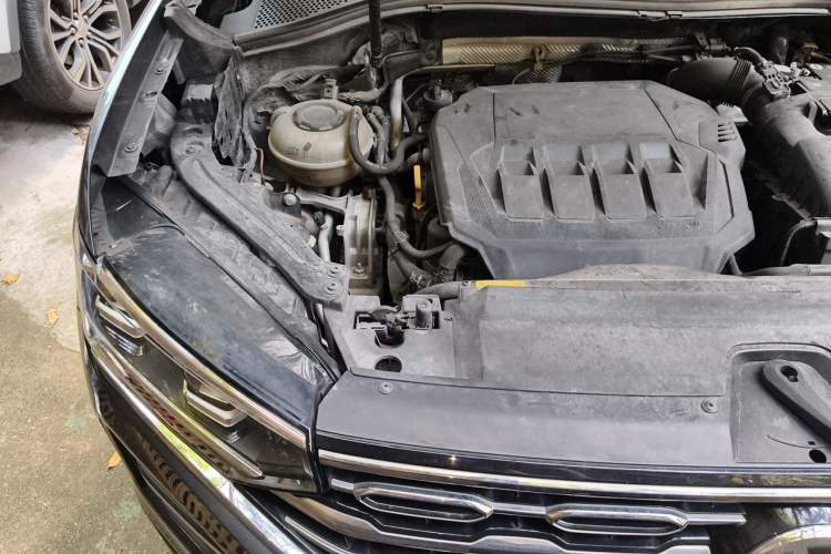 Used Volkswagen Tayron 2021 330TSI Two-Wheel Drive Luxury Smart Connectivity Version Engine Bay Right