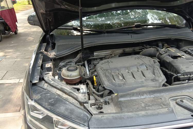 Used Volkswagen Tayron 2021 330TSI Two-Wheel-Drive 3rd Anniversary Limited Edition Engine Bay Right