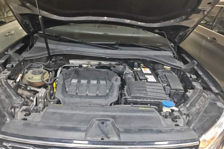 Used Volkswagen Tayron 2021 330TSI Two-Wheel Drive 30th Anniversary Edition Engine Bay