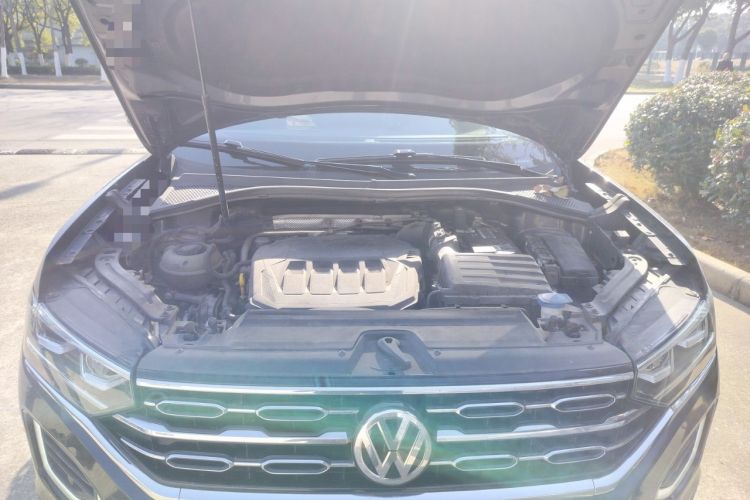 Used Volkswagen Tayron 2021 330TSI Two-Wheel Drive Luxury Connected Version Plus Engine Bay