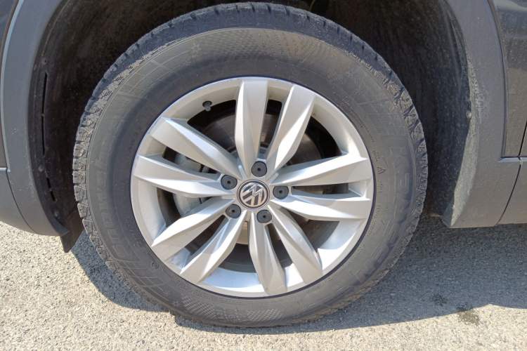 Used Volkswagen Tayron 2021 280TSI Two-Wheel Drive Comfort Connect Edition Exterior 2