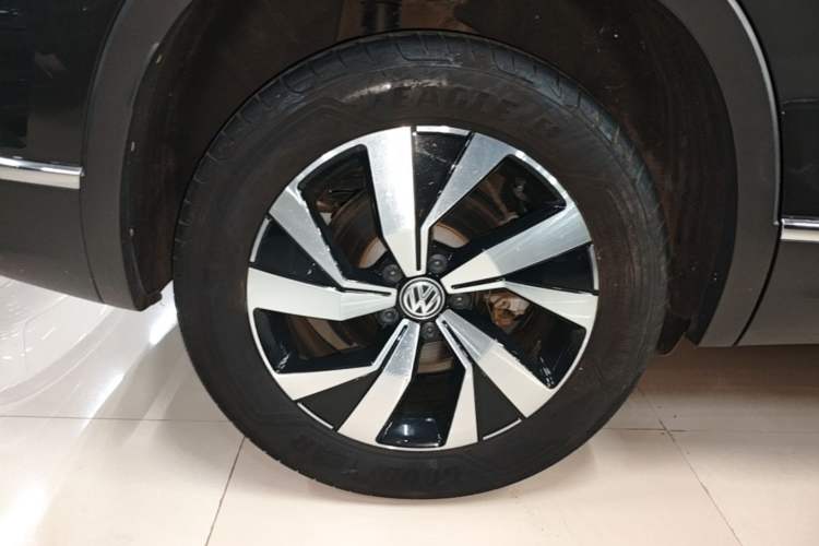 Used Volkswagen Tayron 2021 330TSI Two-Wheel Drive 30th Anniversary Edition Exterior 5