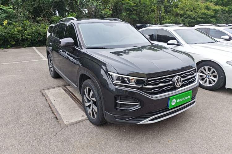 Used Volkswagen Tayron 2021 280TSI Two-Wheel Drive Luxury Smart Connectivity Version Front Right 45 Deg