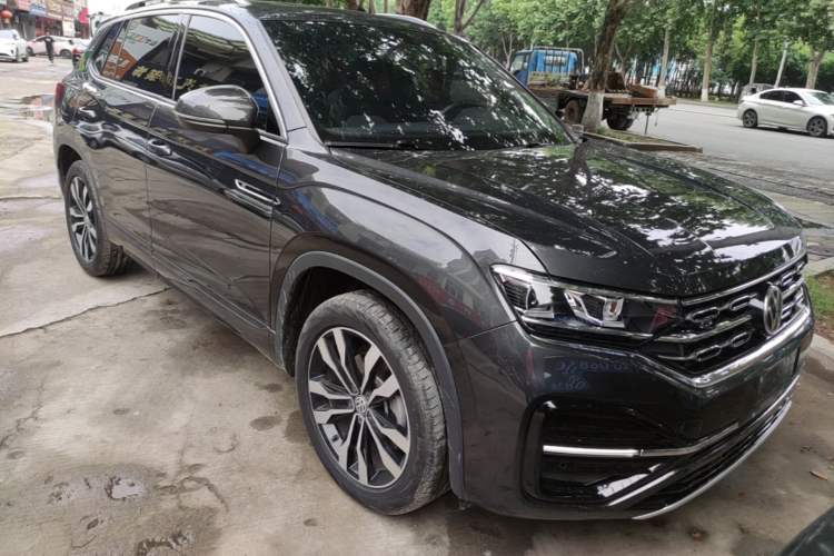Used Volkswagen Tayron 2021 380TSI All-Wheel Drive R-Line Connected Version Front Right 45 Deg
