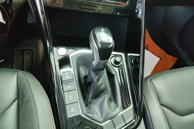 Used Volkswagen Tayron 2021 330TSI Two-Wheel Drive Luxury Smart Connectivity Version Gear Lever