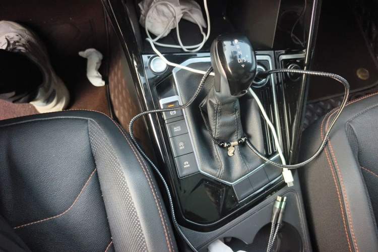 Used Volkswagen Tayron 2021 330TSI Two-Wheel Drive 30th Anniversary Edition Gear Lever