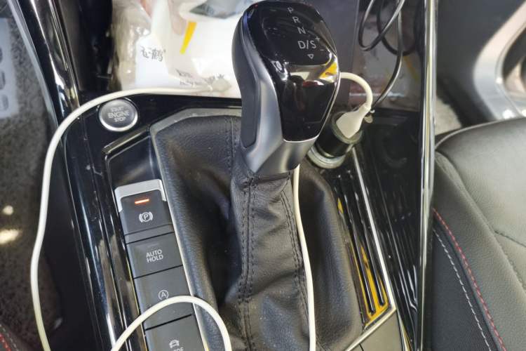 Used Volkswagen Tayron 2021 330TSI Two-Wheel Drive Luxury Smart Connectivity Version Gear Lever