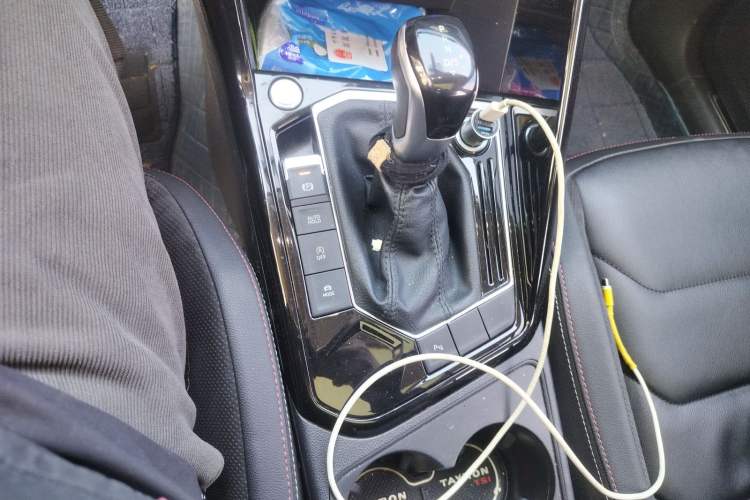 Used Volkswagen Tayron 2021 330TSI Two-Wheel Drive Luxury Connected Version Plus Gear Lever