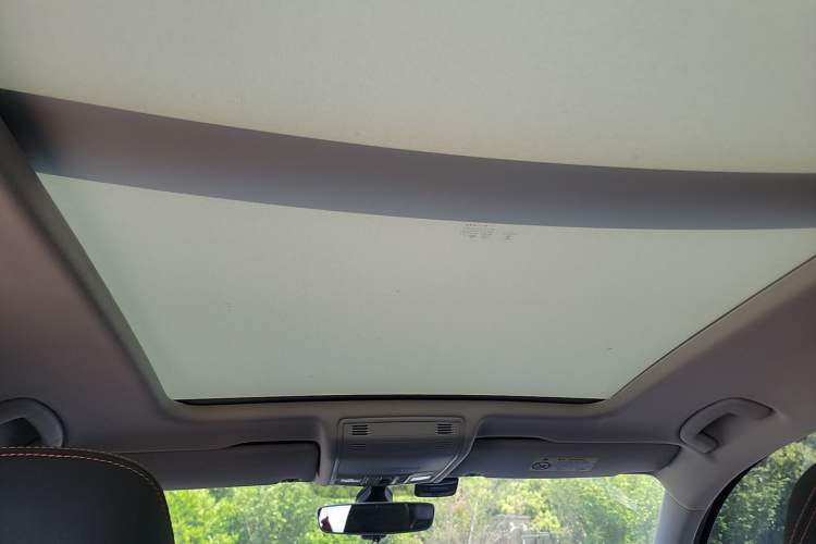 Used Volkswagen Tayron 2021 330TSI Two-Wheel Drive 30th Anniversary Edition Headliner