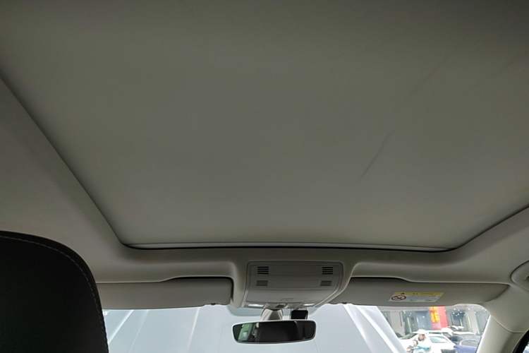 Used Volkswagen Tayron 2021 330TSI Two-Wheel Drive Luxury Smart Connectivity Version Headliner