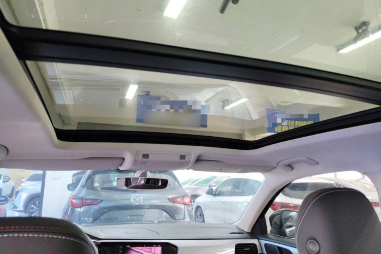 Used Volkswagen Tayron 2021 330TSI Two-Wheel Drive Luxury Smart Connectivity Version Headliner