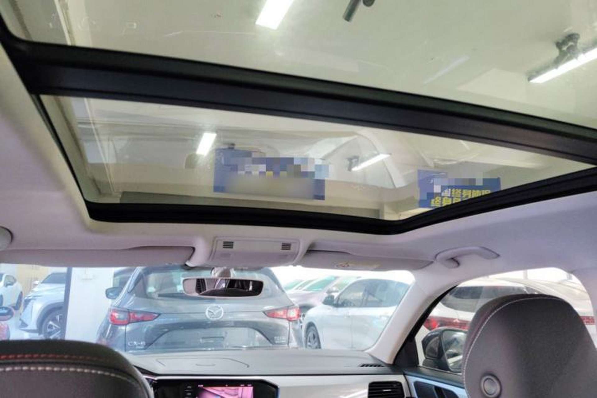 Used Volkswagen Tayron 2021 330TSI Two-Wheel Drive Luxury Smart Connectivity Version Headliner