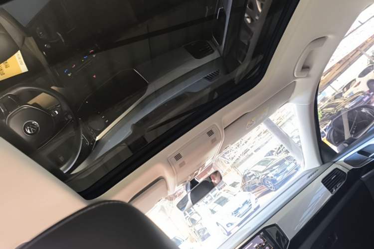 Used Volkswagen Tayron 2021 330TSI Two-Wheel Drive Luxury Connected Version Plus Headliner