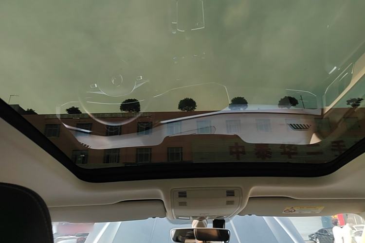 Used Volkswagen Tayron 2021 330TSI Two-Wheel Drive Luxury Smart Connectivity Version Headliner