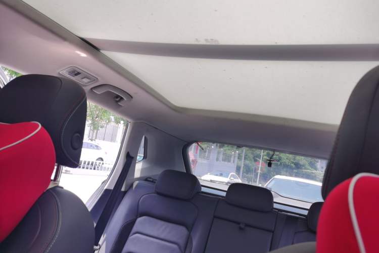 Used Volkswagen Tayron 2021 330TSI Two-Wheel Drive Luxury Smart Connectivity Version Headliner