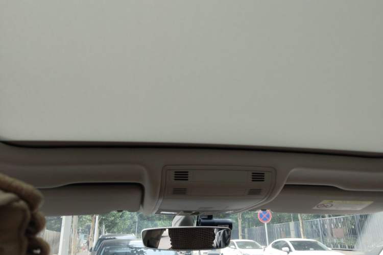 Used Volkswagen Tayron 2021 330TSI Two-Wheel-Drive 3rd Anniversary Limited Edition Headliner
