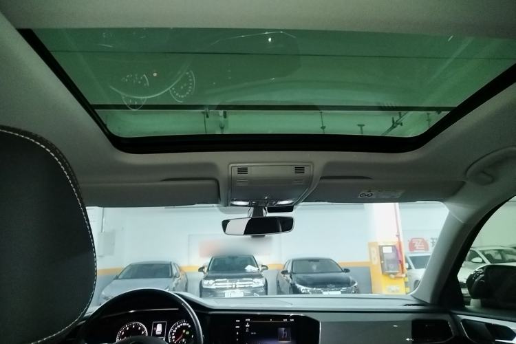 Used Volkswagen Tayron 2021 280TSI Two-Wheel Drive Luxury Smart Connectivity Version Headliner