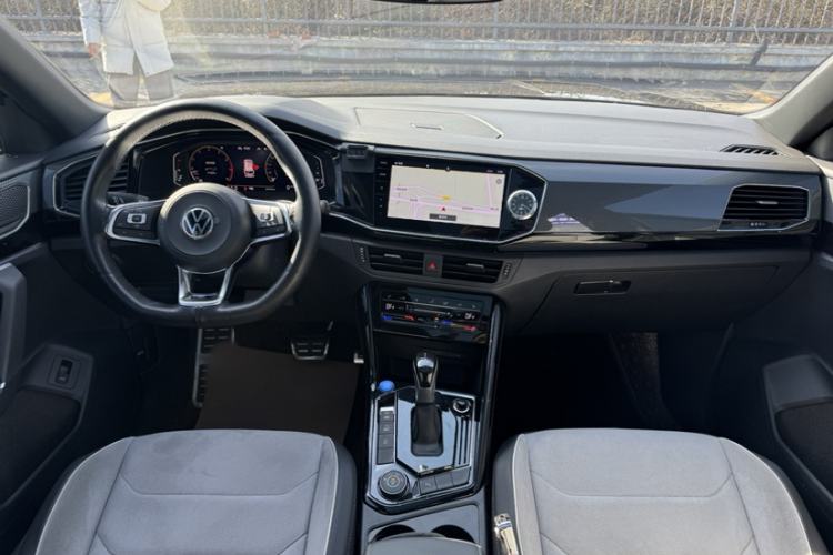 Used Volkswagen Tayron 2021 380TSI All-Wheel Drive R-Line Connected Version Interior 2
