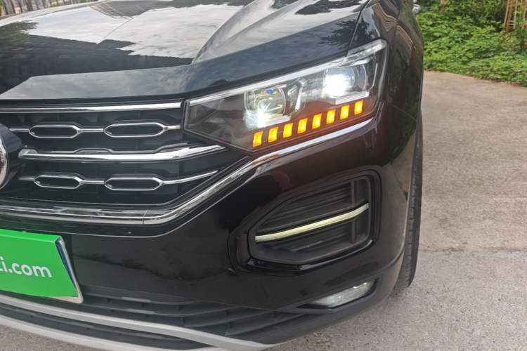 Used Volkswagen Tayron 2021 330TSI Two-Wheel Drive Luxury Smart Connectivity Version Left Front Headlight