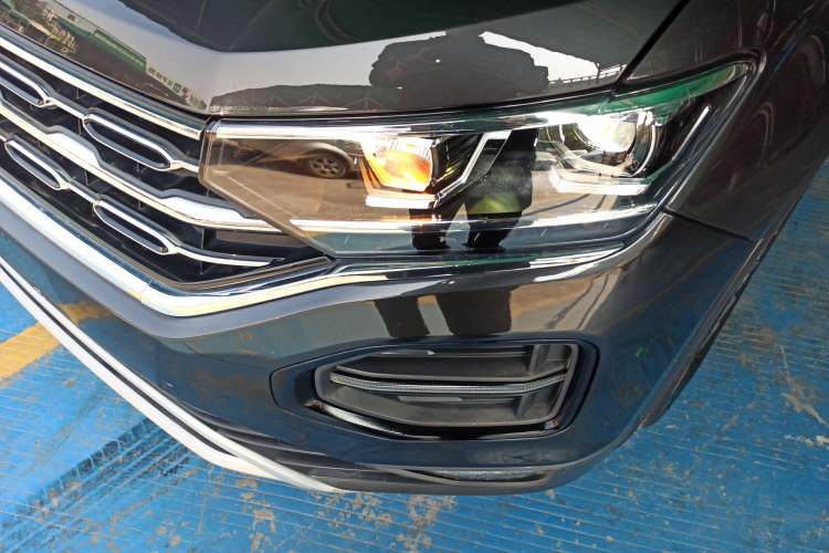 Used Volkswagen Tayron 2021 330TSI Two-Wheel-Drive 3rd Anniversary Limited Edition Left Front Headlight