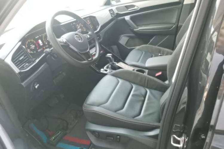 Used Volkswagen Tayron 2021 330TSI Two-Wheel Drive Luxury Smart Connectivity Version Left Front Seat
