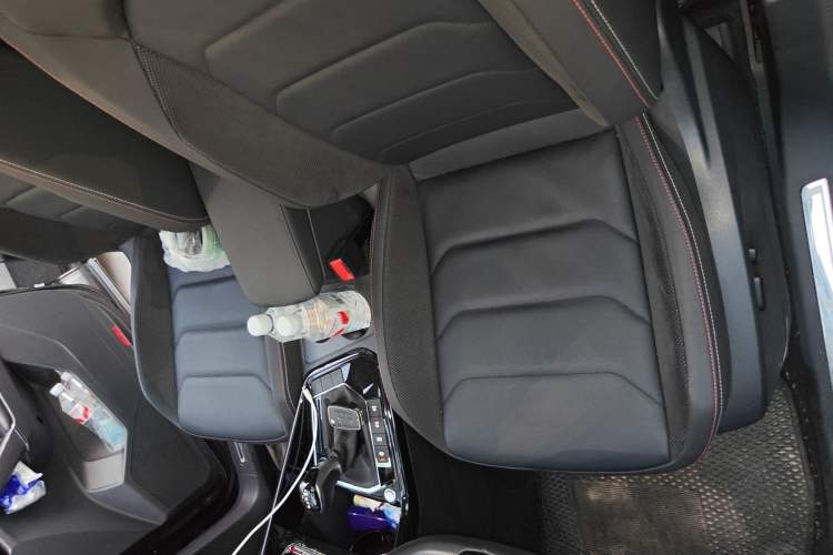 Used Volkswagen Tayron 2021 280TSI Two-Wheel Drive Luxury Smart Connectivity Version Left Front Seat
