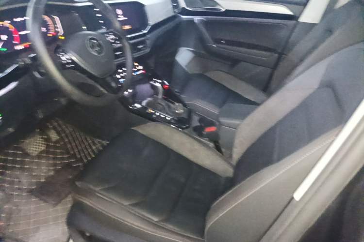 Used Volkswagen Tayron 2021 330TSI Two-Wheel Drive Luxury Smart Connectivity Version Left Front Seat