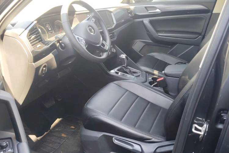 Used Volkswagen Tayron 2021 280TSI Two-Wheel Drive Comfort Connect Edition Left Front Seat