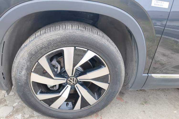 Used Volkswagen Tayron 2021 330TSI Two-Wheel Drive Luxury Smart Connectivity Version Left Front Wheel Hub