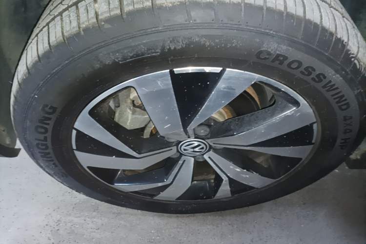 Used Volkswagen Tayron 2021 330TSI Two-Wheel Drive Luxury Smart Connectivity Version Left Front Wheel Hub