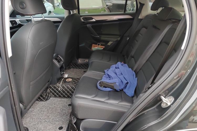 Used Volkswagen Tayron 2021 330TSI Two-Wheel Drive Luxury Smart Connectivity Version Left Rear Seat