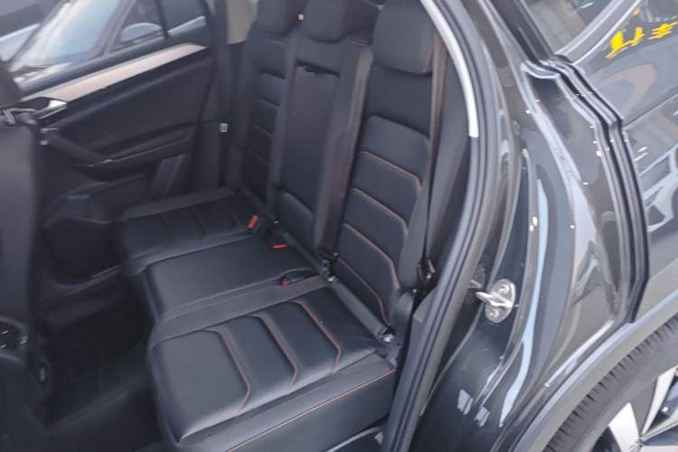 Used Volkswagen Tayron 2021 330TSI Two-Wheel Drive 30th Anniversary Edition Left Rear Seat